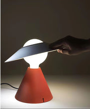 Load image into Gallery viewer, EMMETT DESK LAMP