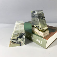 Load image into Gallery viewer, GREER DECORATIVE BOOKEND