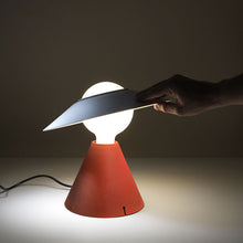 Load image into Gallery viewer, EMMETT DESK LAMP