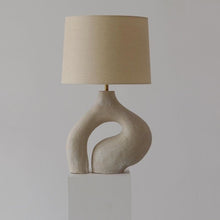 Load image into Gallery viewer, PAHANA TABLE LAMP