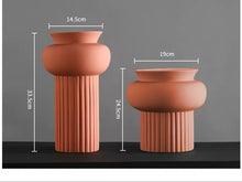 Load image into Gallery viewer, ARSENIO MODERN BRICK FLOWER VASE