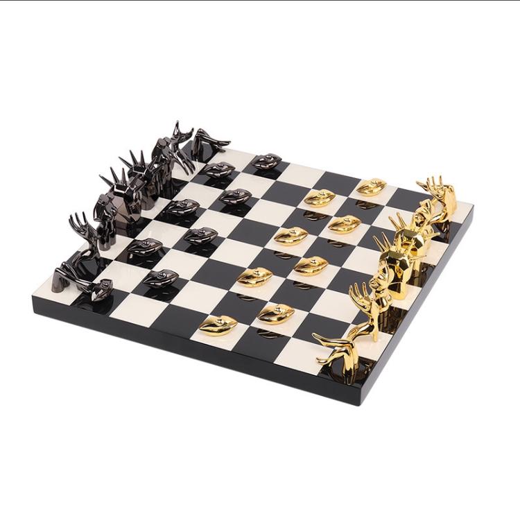 SHEE CHESS BOARD