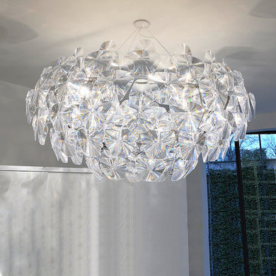 MIA  EUROPEAN ACRYLIC CHANDELIER