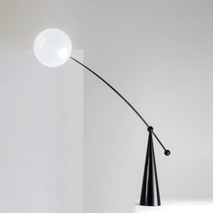 PRICIE FLOOR LAMP