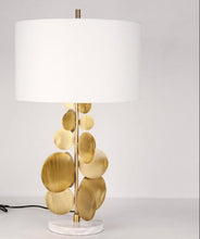 Load image into Gallery viewer, KOLVINA TABLE LAMP