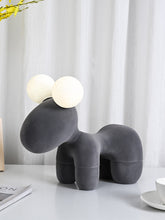 Load image into Gallery viewer, VETRA TABLE LAMP