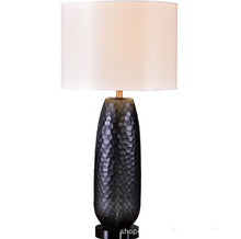 Load image into Gallery viewer, Hart Table Lamp